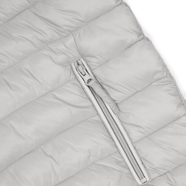 40221936-GR_Padded Jacket-Detail-02.png
