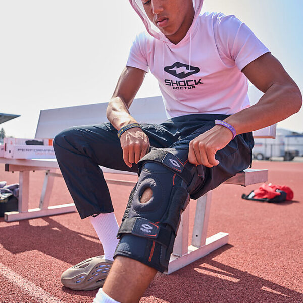 875-BK_Ultra Knee Support With Bilateral Hinges Black_Lifestyle 2.jpg