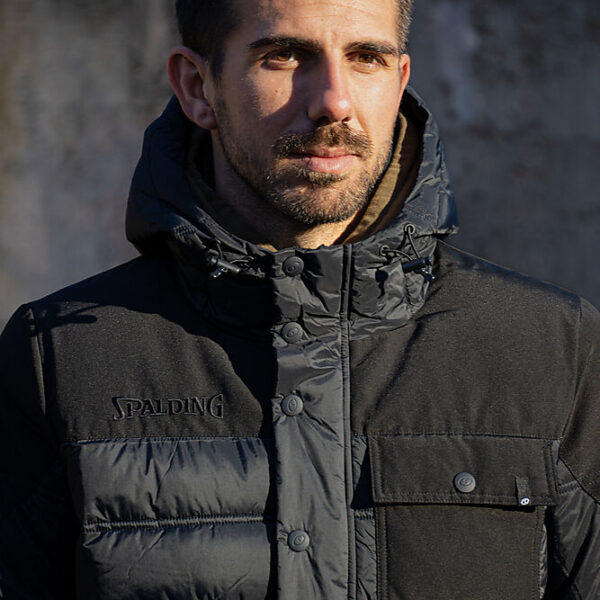 40221938-BK_Parka Black_Lifestyle 3.jpeg