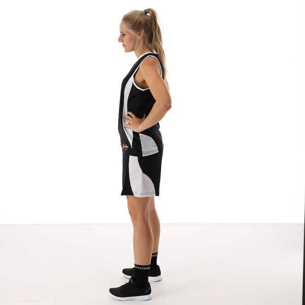 40221002-BKWH_Jam Tank Top W Black-White_onBody 10.jpeg