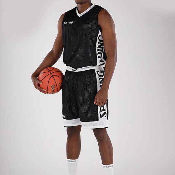 40221207_BKWH_Reversible Tank Top Black-White_onBody.jpeg