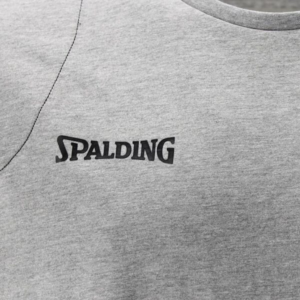 40221629-GM_Essential Tee Grey Melange_Detail.png