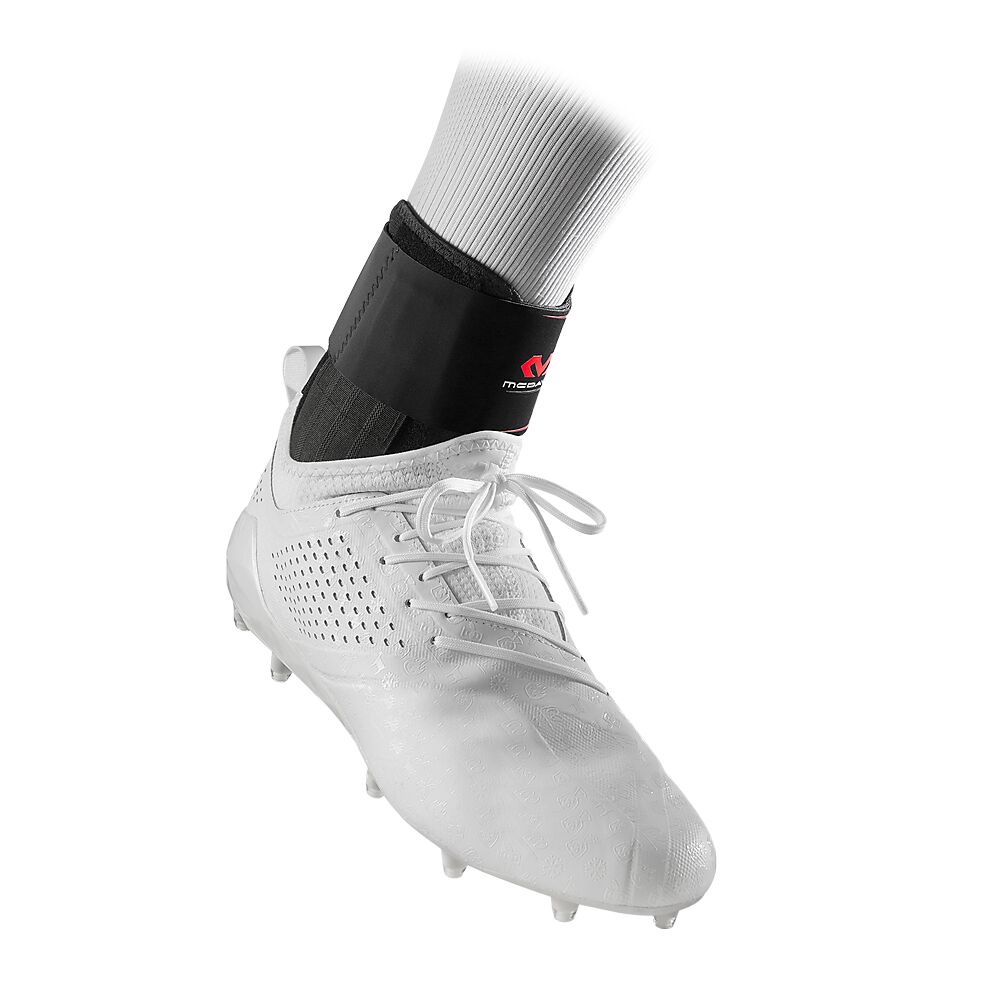 4311R-BK_Stealth Cleat 2+ Ankle Brace Black_In shoe.png