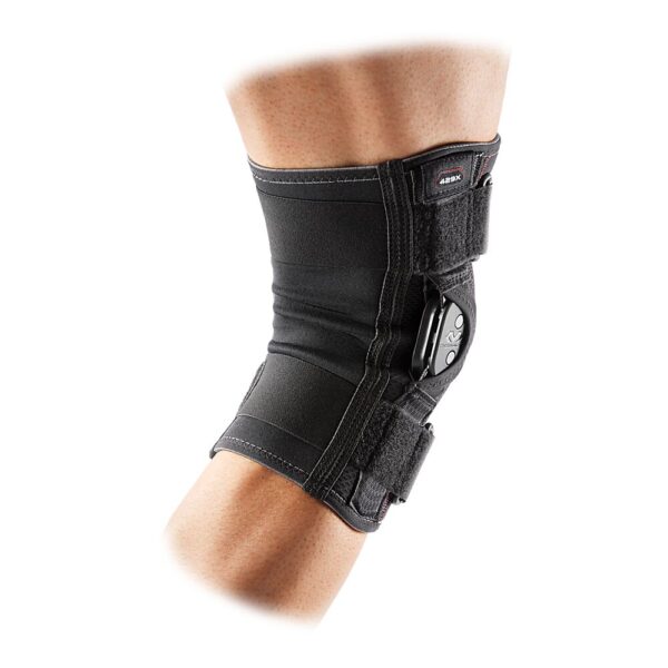 429X-BK_Knee Brace With Polycentric Hinges And Cross Straps Black_Back.png