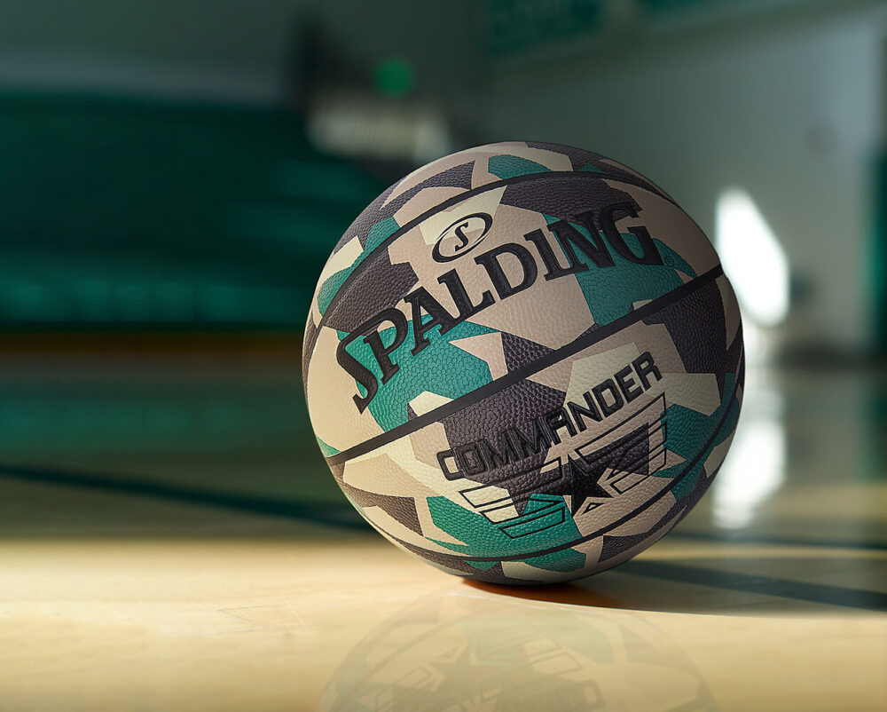 84589Z_Commander Poly_Lifestyle.jpeg