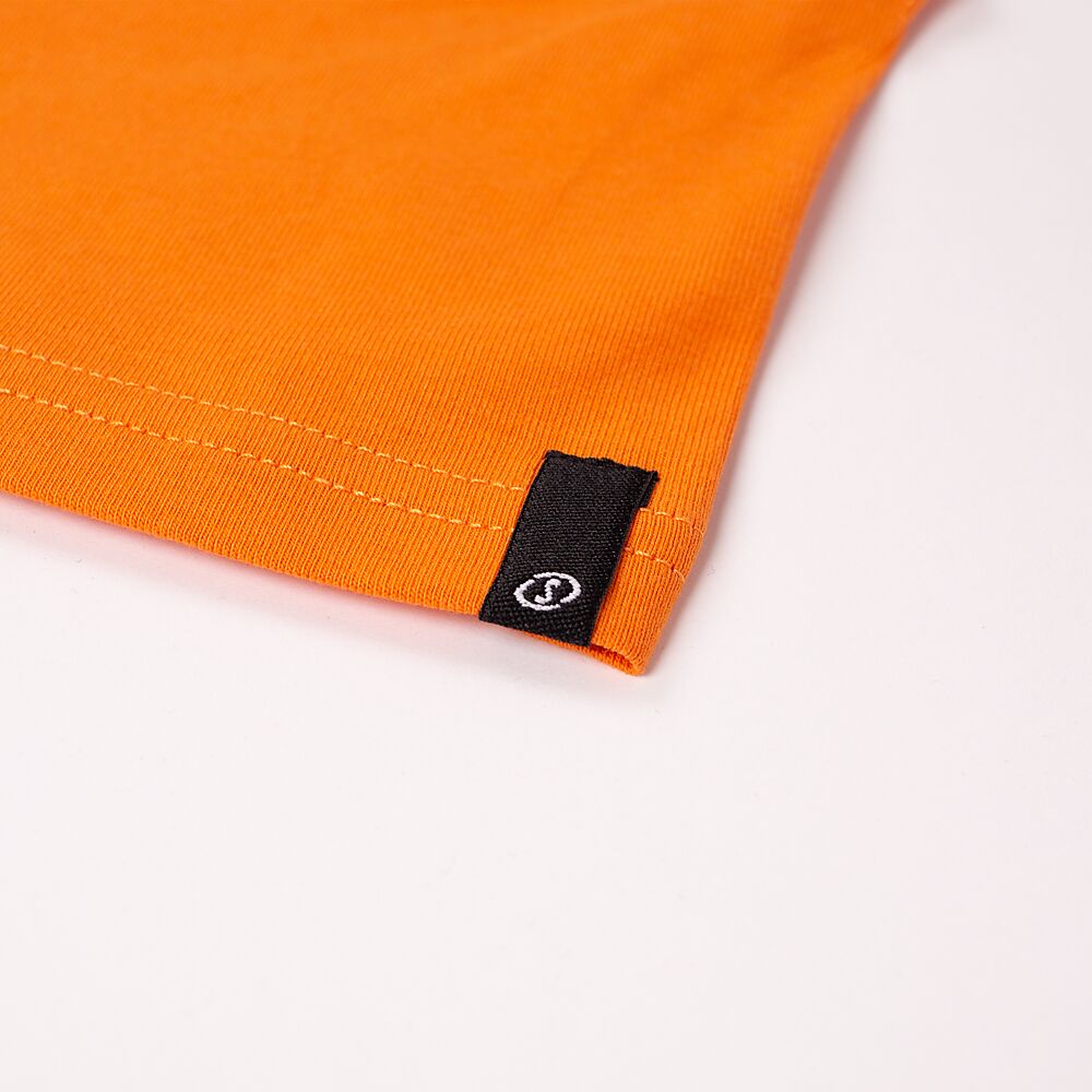 40221626-OOBK_Essential Logo Tee Orange Ochre-Black_Detail.png