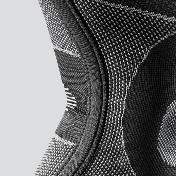 5116R-BK_Knee Sleeve 4-Way Elastic With Gel Buttress And Stays Black_Detail.jpg