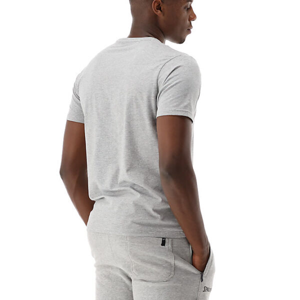 40221626-GM_Essential Logo Tee Grey Melange_onBody 5.jpeg