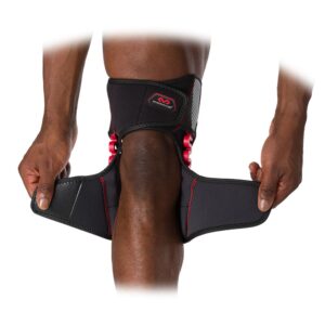 30590R-BK_NRG Knee Over Wrap w Spring Hinge Easy-On Black_Detail 2.png