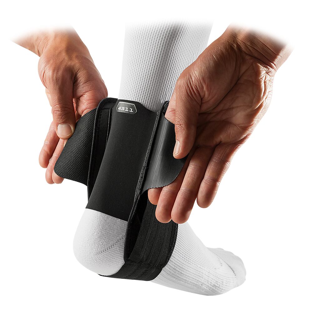 4311R-BK_Stealth Cleat 2+ Ankle Brace Black_onBody.png