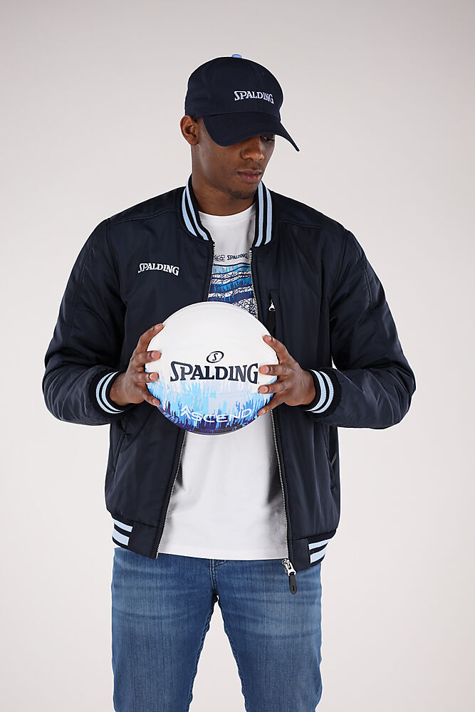 77354Z_Ascend Blues_Lifestyle.jpeg