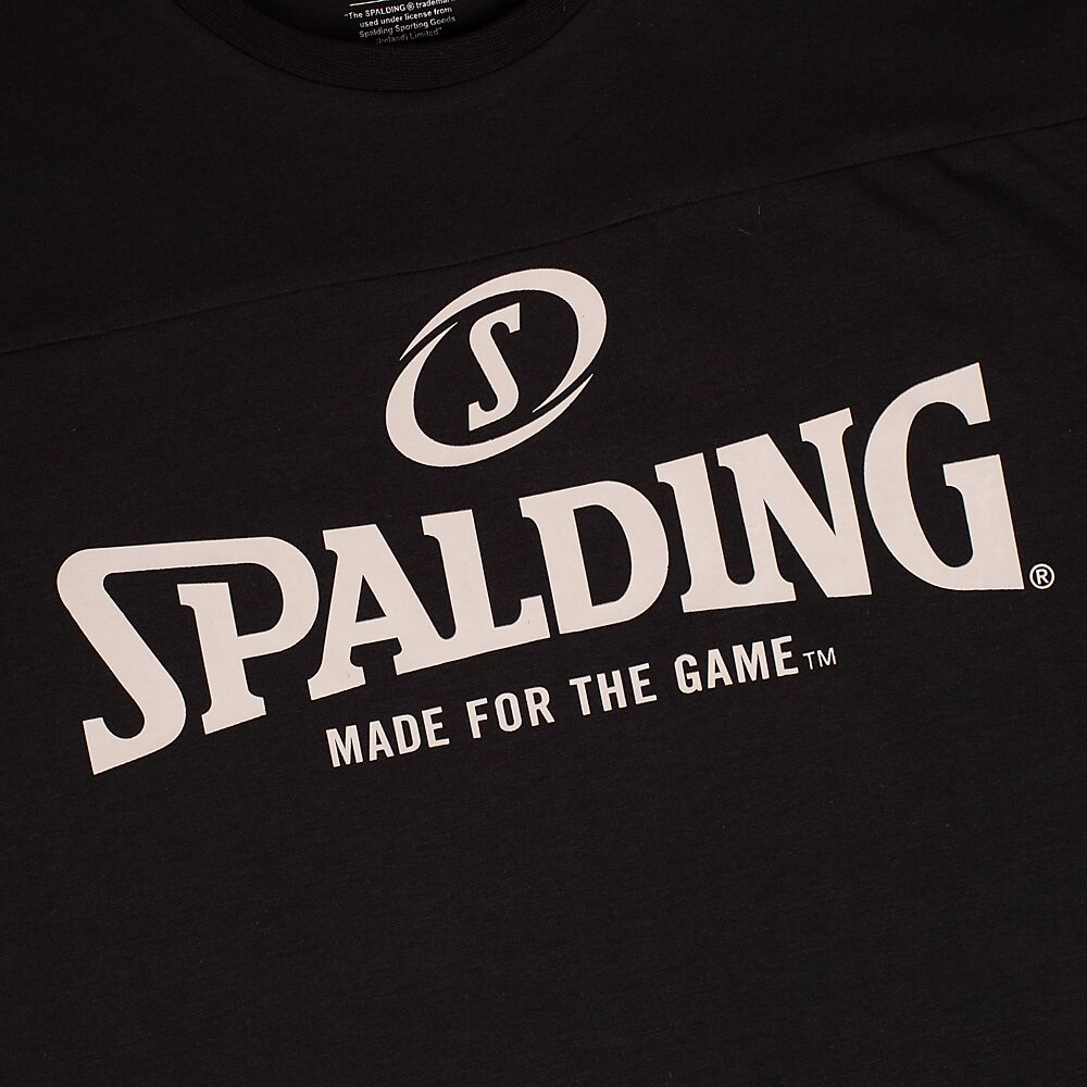 40221626-BK_Essential Logo Tee Black_Detail 2.png