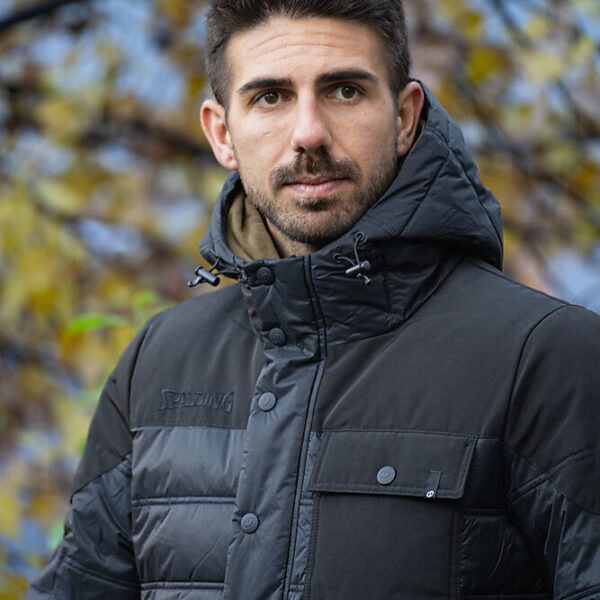 40221938-BK_Parka Black_Lifestyle 2.jpeg