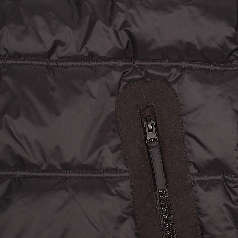 40221938-BK_Parka-Detail-02.png