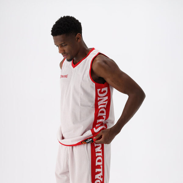 40221207_RDWH_Reversible Tank Top Red-White_onBody 6.jpg