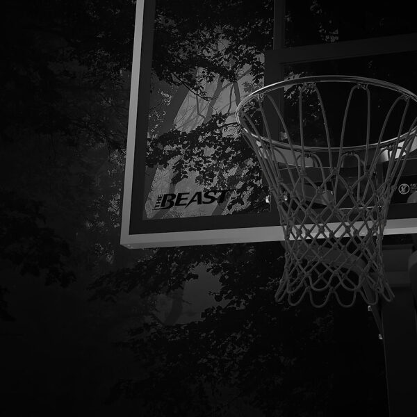 7B1560CN_The Beast 60inch_Lifestyle 2.jpg