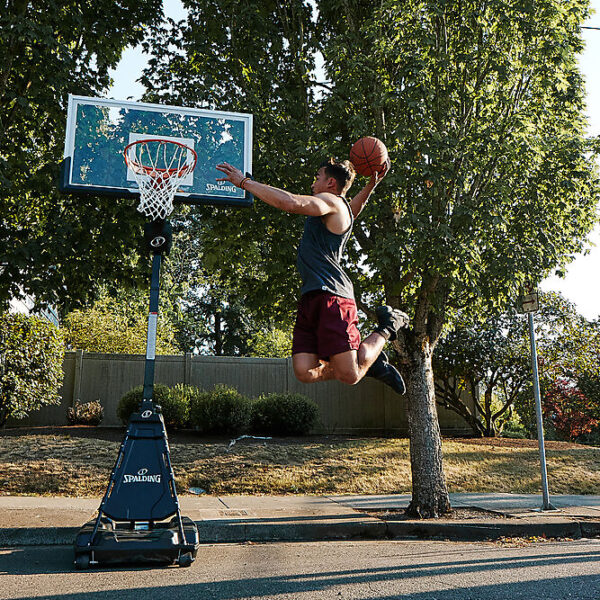 6E2011CN_Momentous 54inch_Lifestyle 7.jpg