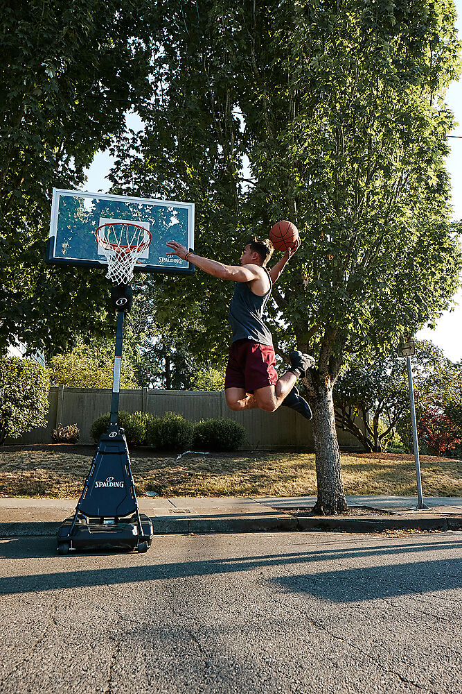 6E2011CN_Momentous 54inch_Lifestyle 7.jpg