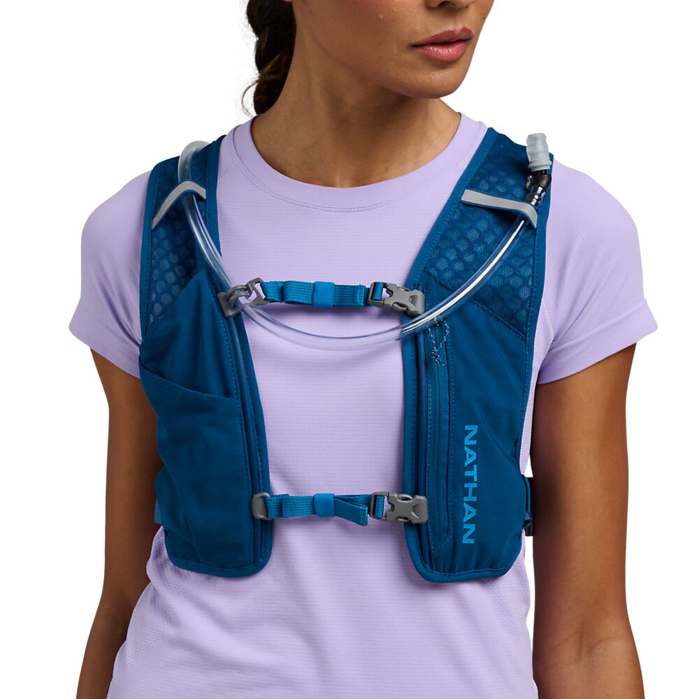 30770N-60526_Quick Start 3.0 4L Sailor Blue-Deep Blue_onBody 1.png