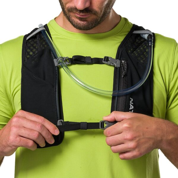 30770N-00010_Quick Start 3.0 4L Black-Reflective Silver_onBody 4.png