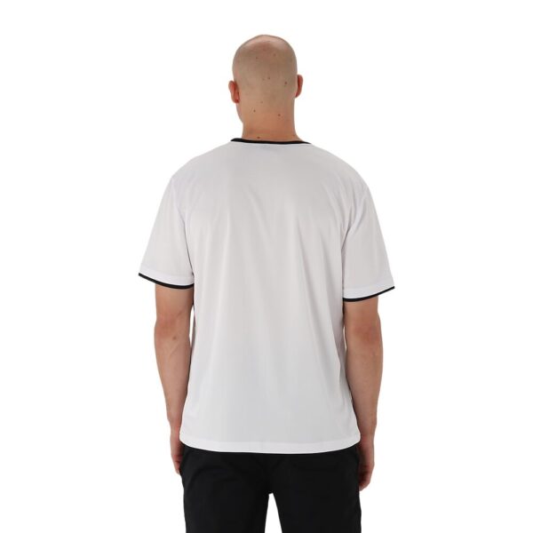 40221409-WH-BK_Shooting Shirt White-Black_onBody 4.png