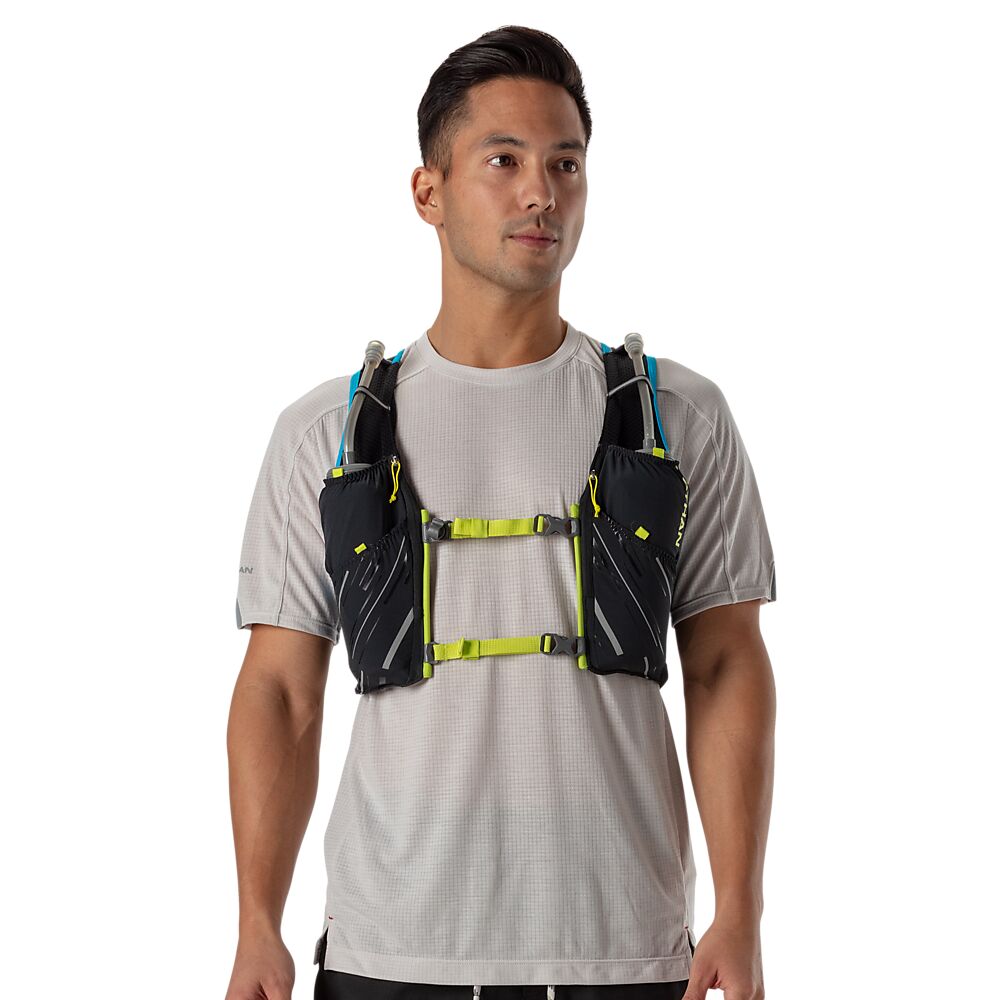 40260N-00022_Pinnacle 4 Black-FinishLime_onBody 1.png