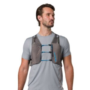 30730N-80222_Pinnacle Breeze 4L Charcoal-Electric Blue_onBody 1.png