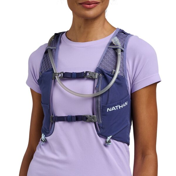 31130N-70146_Vapor Airess 4.0 8L Indigo-Light Blue_onBody 1.png
