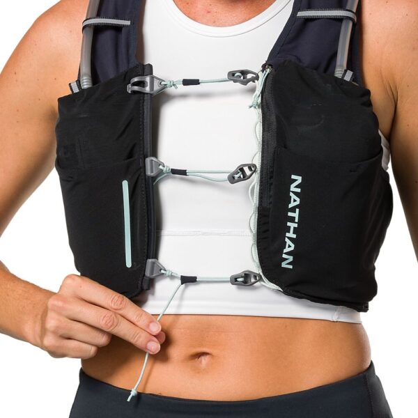 30710N-00268_Wm's Pinnacle Pro 6L Black-Surf Spray_onBody 4.png