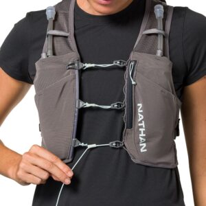 30890N-80218_Wm's Pinnacle Breeze 4L Charcoal-Surf Spray_onBody 4.png