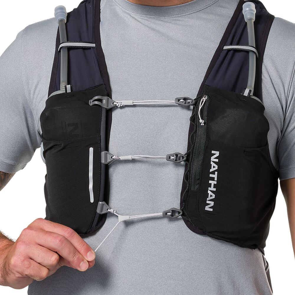30690N-00010_Pinnacle Pro 6L Black-Reflective Silver_onBody 5.png