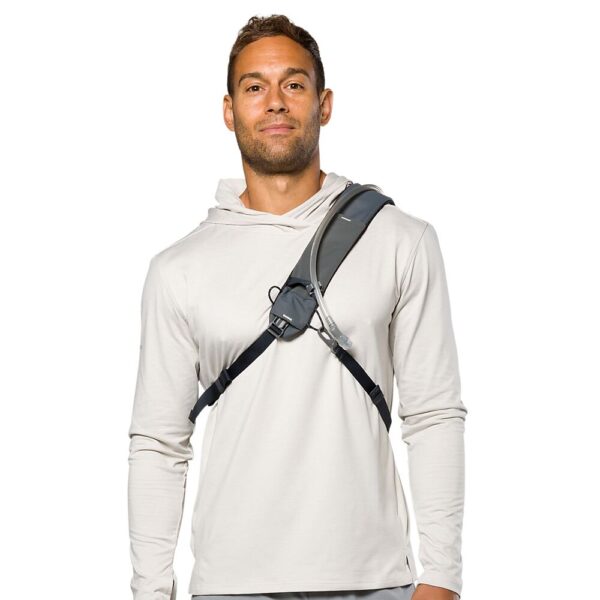 30450N-80150_Run Sling 6L Charcoal-Ribbon Red_onBody 1.png
