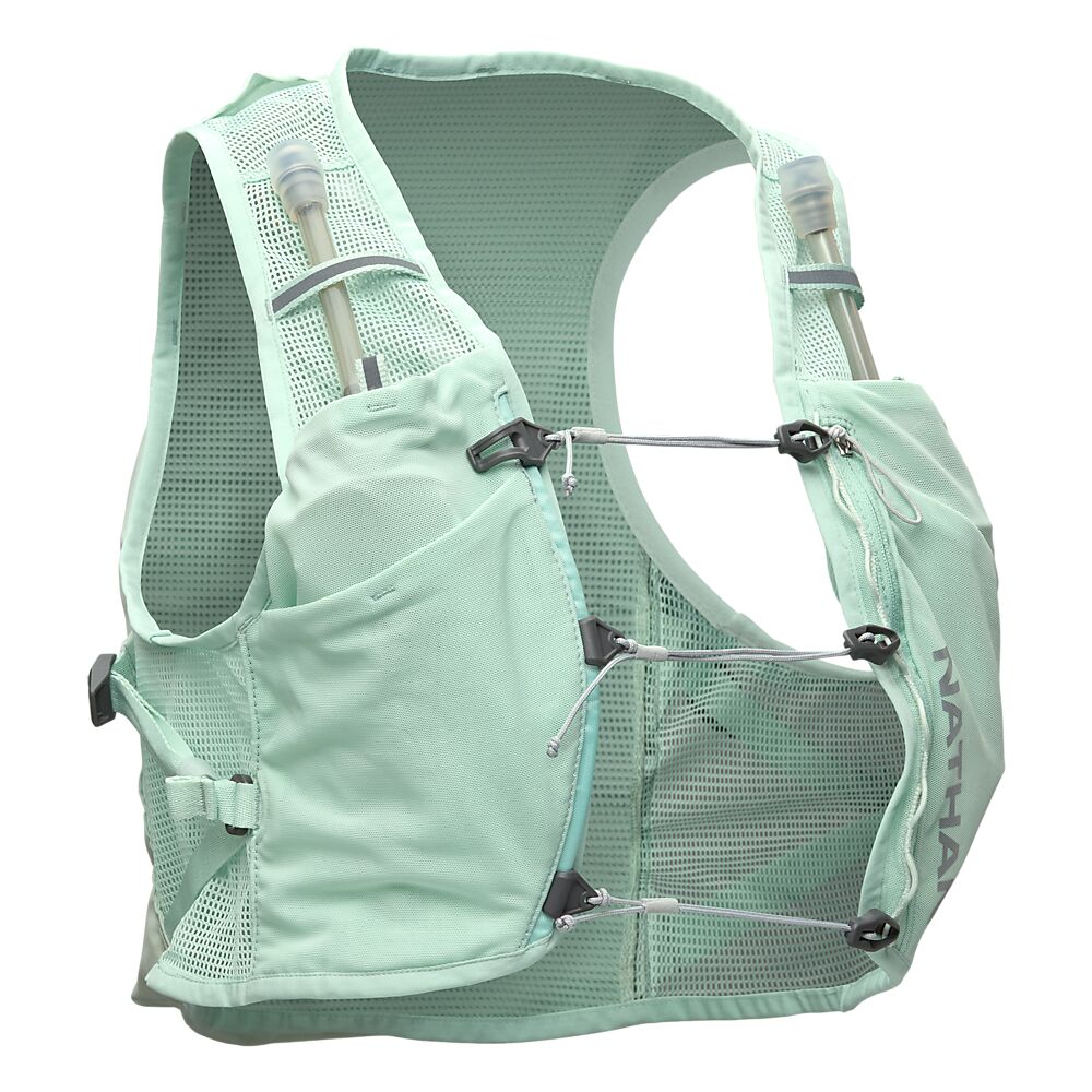 30890N-50215_Wm's Pinnacle Breeze 4L Surf Spray-Reflective Silver_Front.png