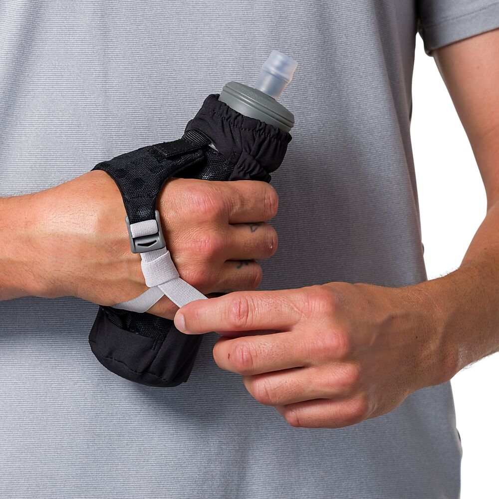 70720N-00010_Pinnacle 14oz Soft Flask Black-Reflective Silver_onBody 3.png