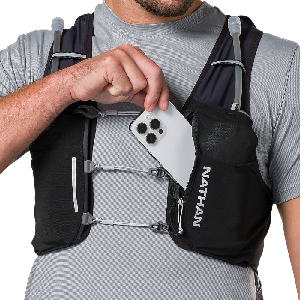 30690N-00010_Pinnacle Pro 6L Black-Reflective Silver_onBody 4.png