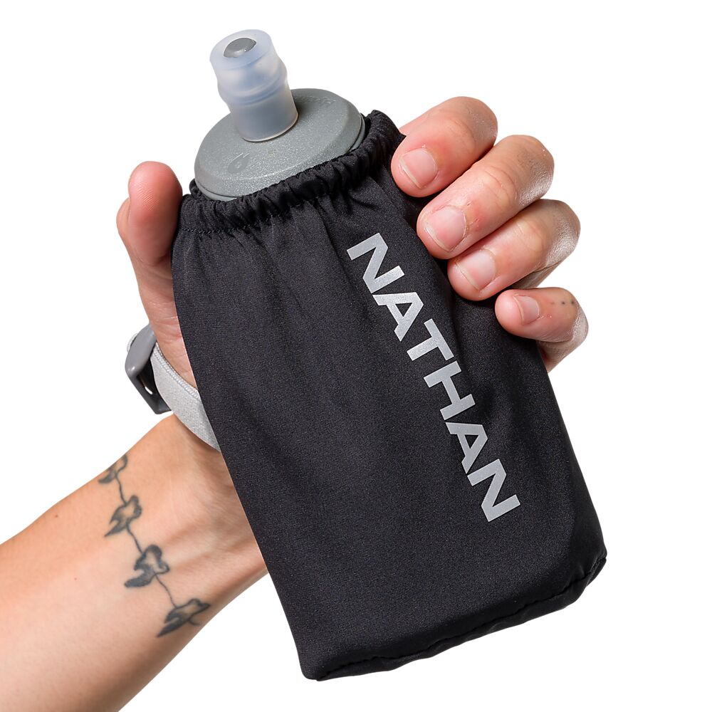 70700N-00010_Pinnacle 18oz Soft Flask Black-Reflective Silver_onBody.png