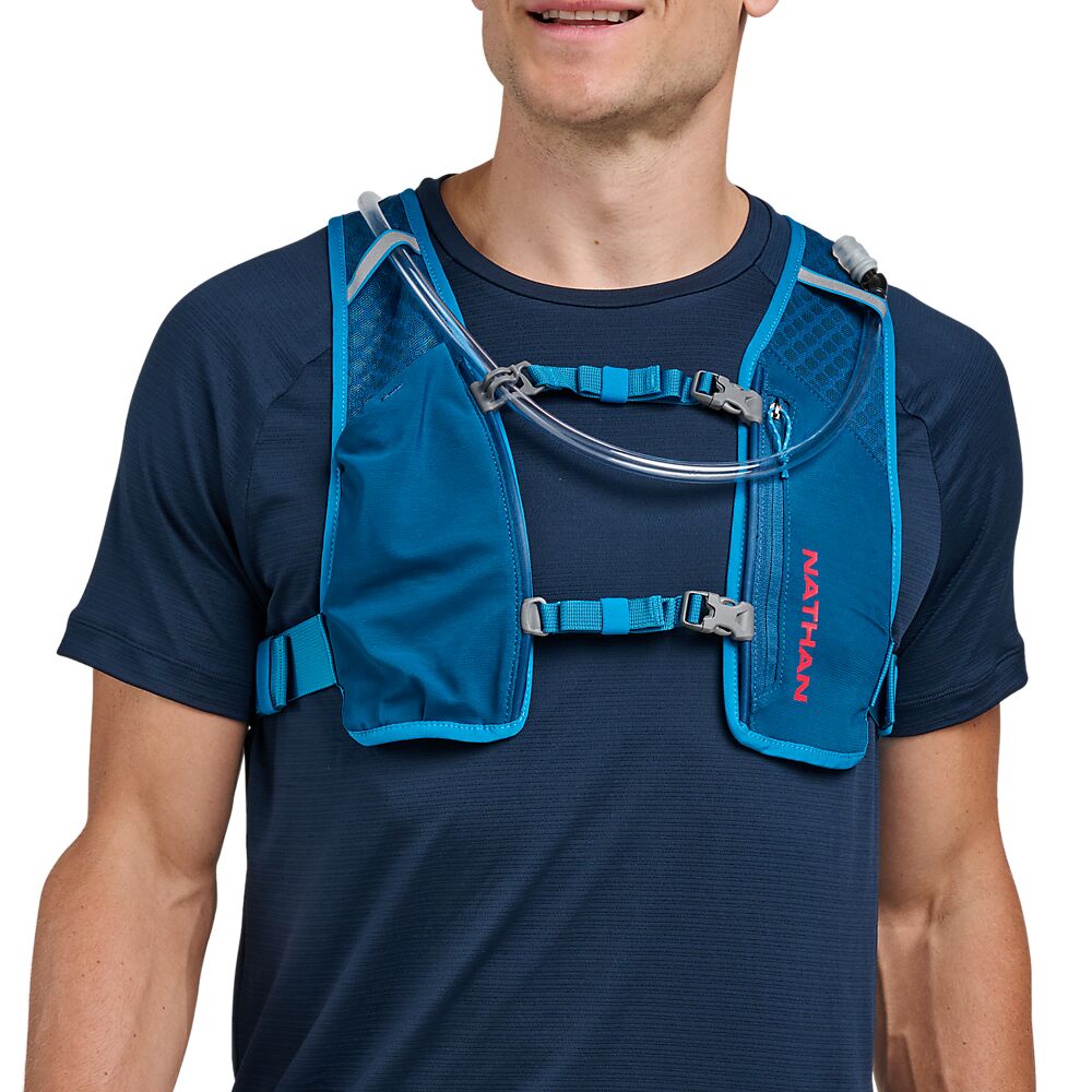 30790N-60588_Quick Start 3.0 3L Sailor Blue-Ribbon Red_onBody 1.png