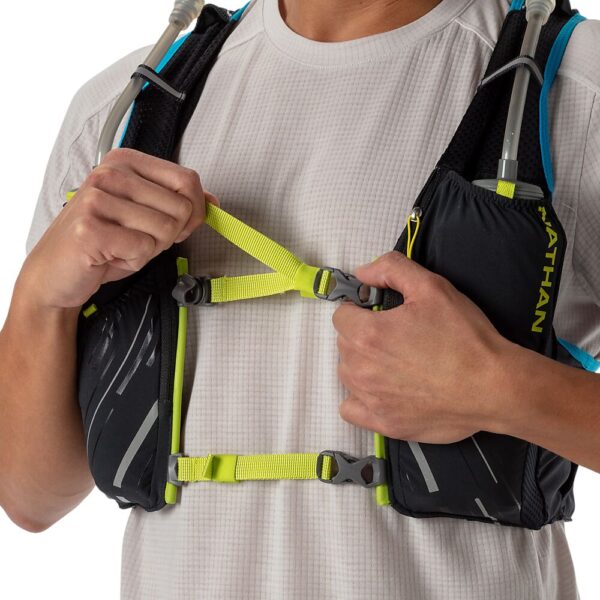 40260N-00022_Pinnacle 4 Black-FinishLime_onBody 5.png
