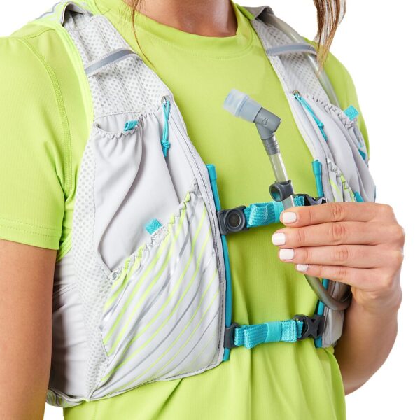40180N-60284_Wm's Pinnacle 12 Vapor Grey-Caribbean Blue_onBody 7.png