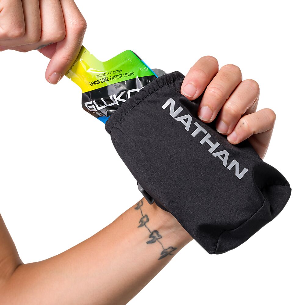 70700N-00010_Pinnacle 18oz Soft Flask Black-Reflective Silver_onBody 2.png