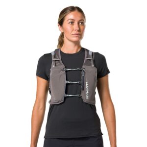 30890N-80218_Wm's Pinnacle Breeze 4L Charcoal-Surf Spray_onBody 1.png