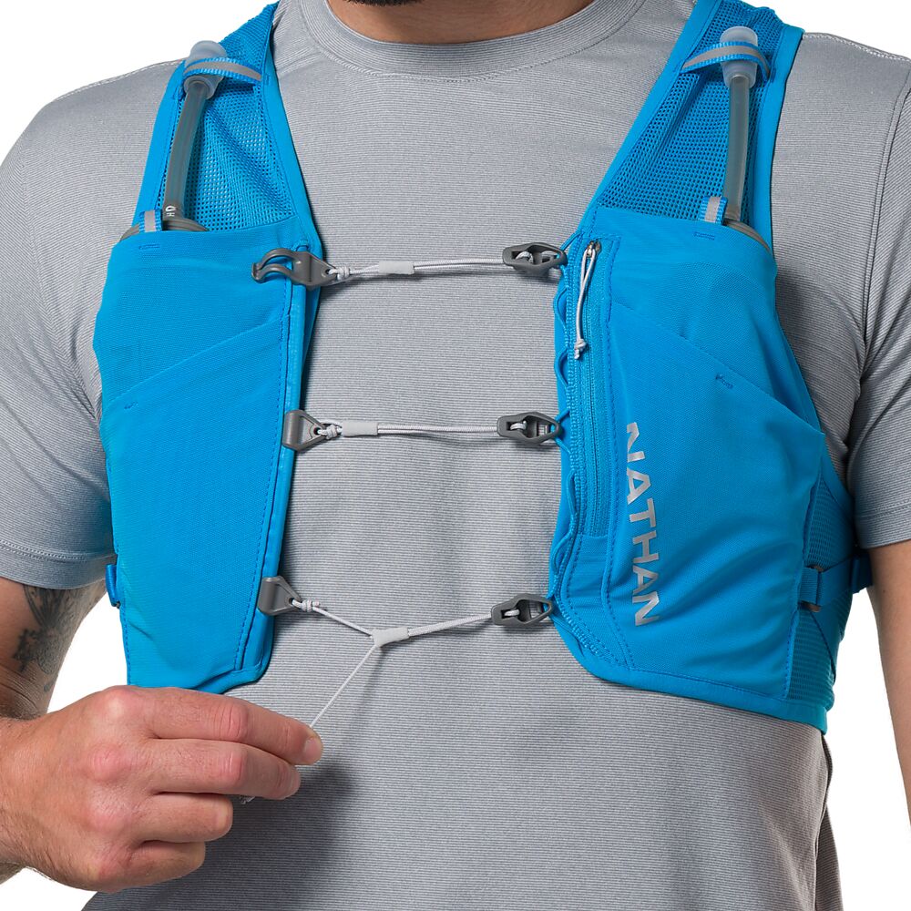 30730N-60466_Pinnacle Breeze 4L Electric Blue-Reflective Silver_onBody 4.png