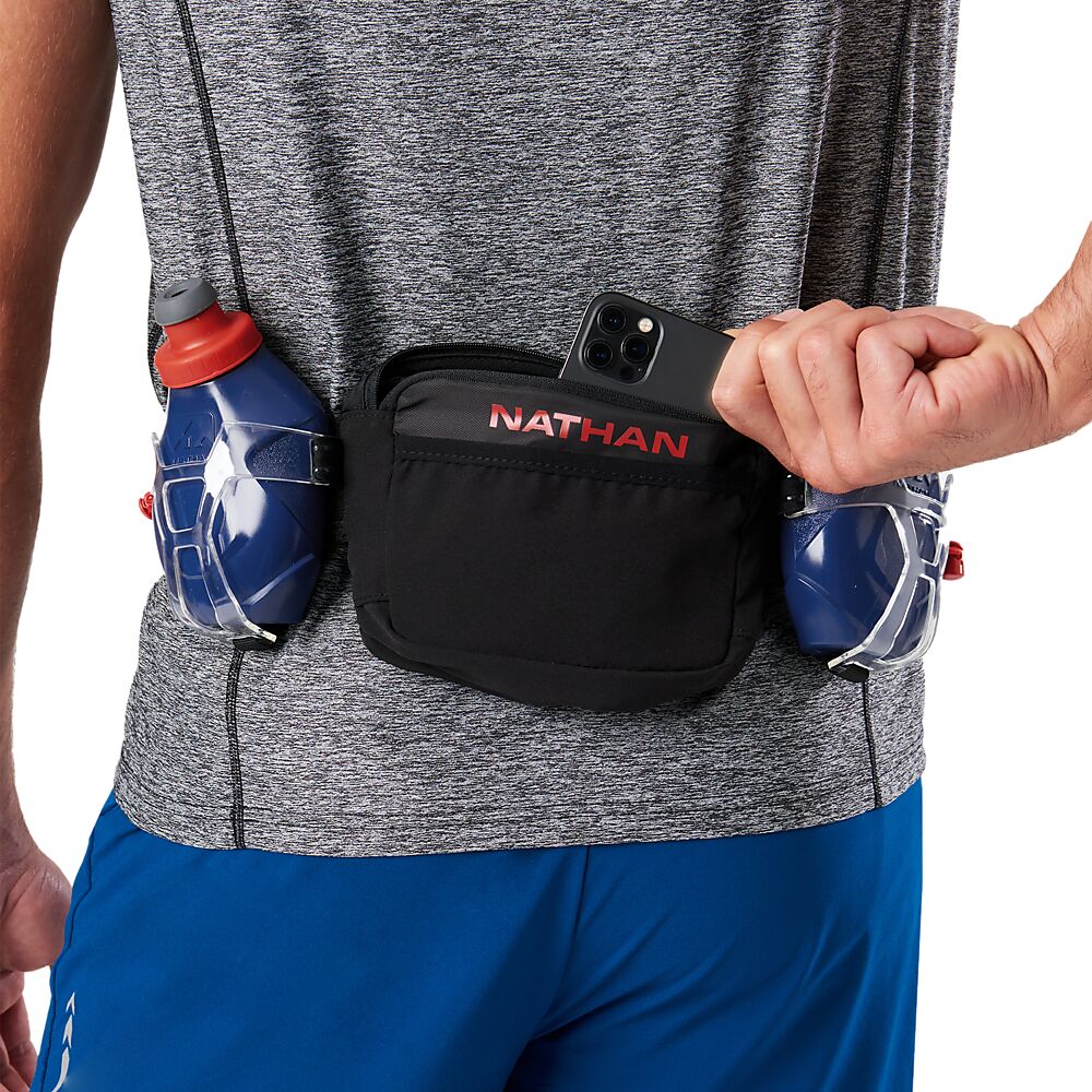 30490N-00186_Trail Mix Plus 3.0 Black-Ribbon Red_onBody 4.png