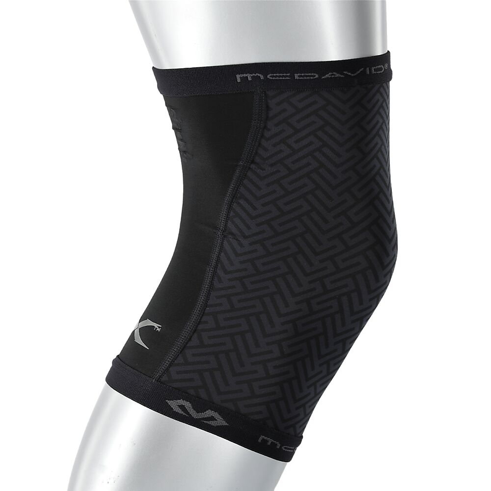 X605R-BK_X-Fitness Dual Layer Compression Knee Sleeves Black_Side right.png