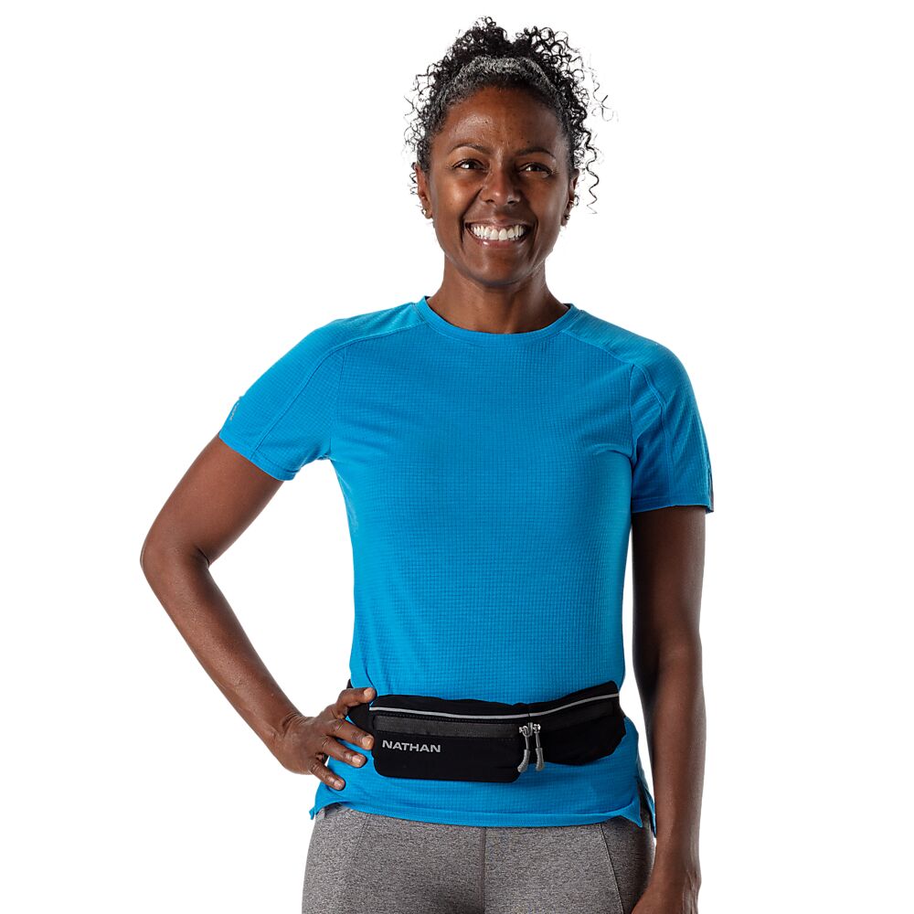 10060N-00010_Mirage Pack Plus Black-Reflective Silver_onBody 1.png