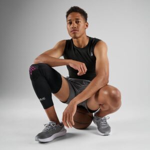 22100R-BKPI_HEX Viz Leg Sleeve Single Black-Pink_Lifestyle 2.png