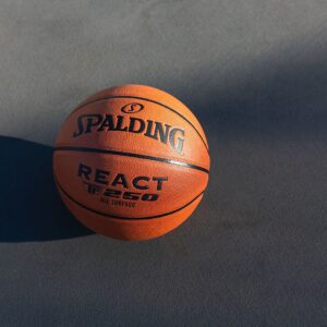76801Z_React TF-250_onCourt 2.png