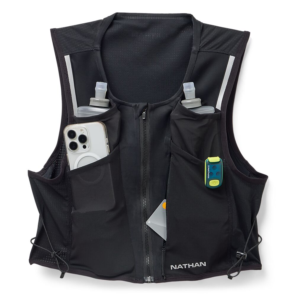 31030N-00010_AeroZip 1L Black-Reflective Silver_Detail 1.png