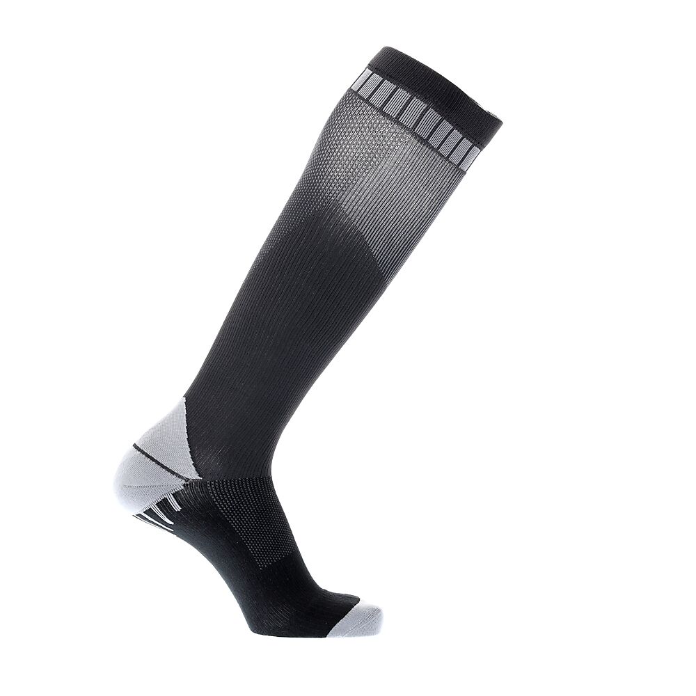 8842R-BKSG_ACTIVE Elite Compression Socks_Black Silver Grey_Side right.png