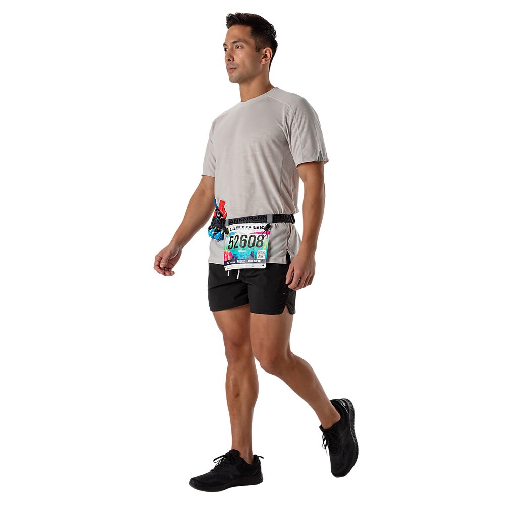 10080N_Race Number Nutrition Belt_onBody 2.png
